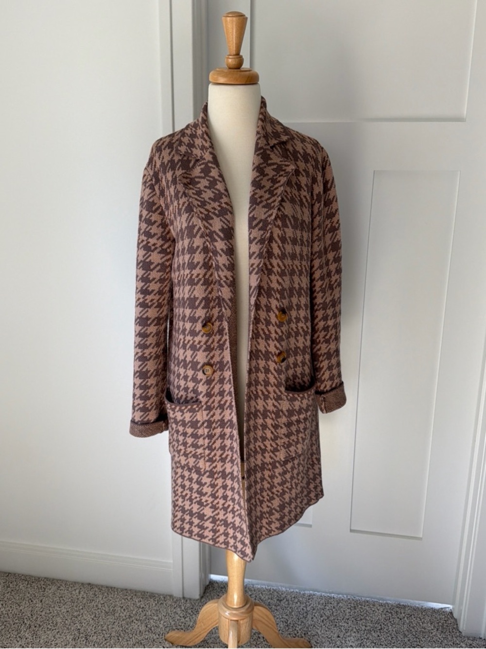 Houndstooth Long Blazer in Brown and Cream